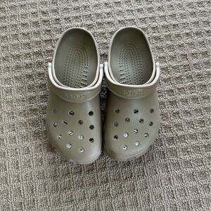 Women’s Croc Clogs in Taupe